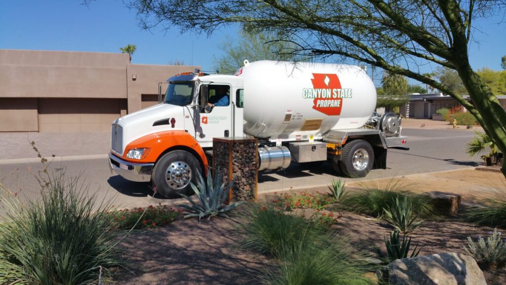 Canyon State Propane bobtail delivery truck